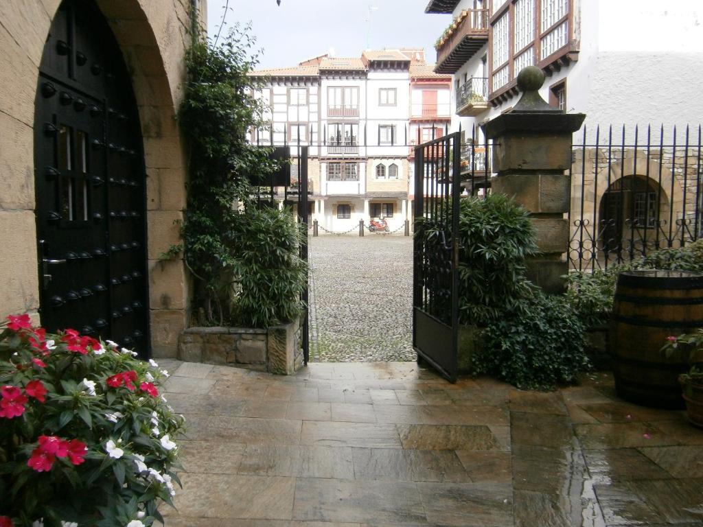 Hotel Palacete Hondarribia Exterior foto